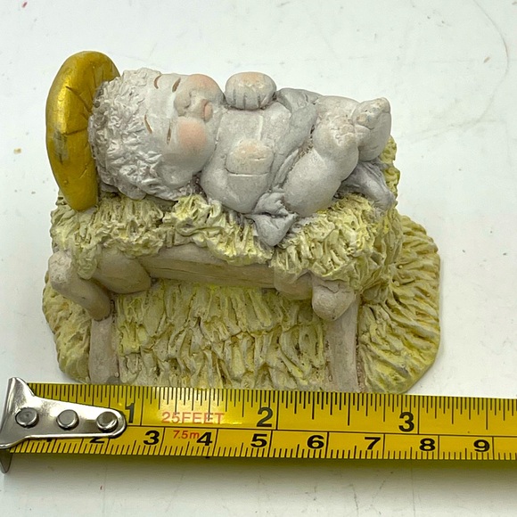 Cast Art Dreamsicles: Modesty Cherub & “Baby Jesus" Nativity Creche Figurines - Picture 12 of 16